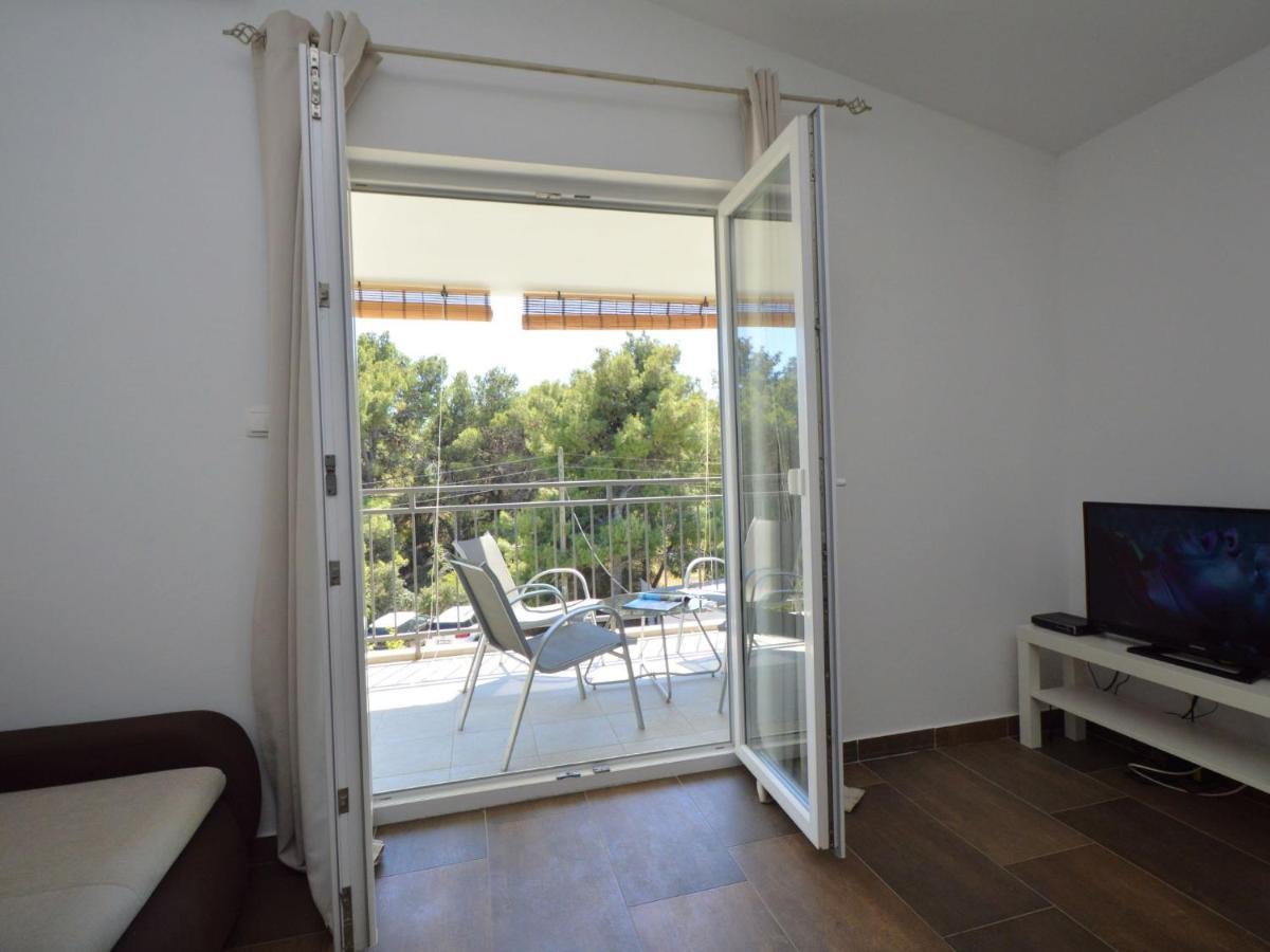 Apartment Ivka-2 By Interhome ตรีบูนย์ ภายนอก รูปภาพ
