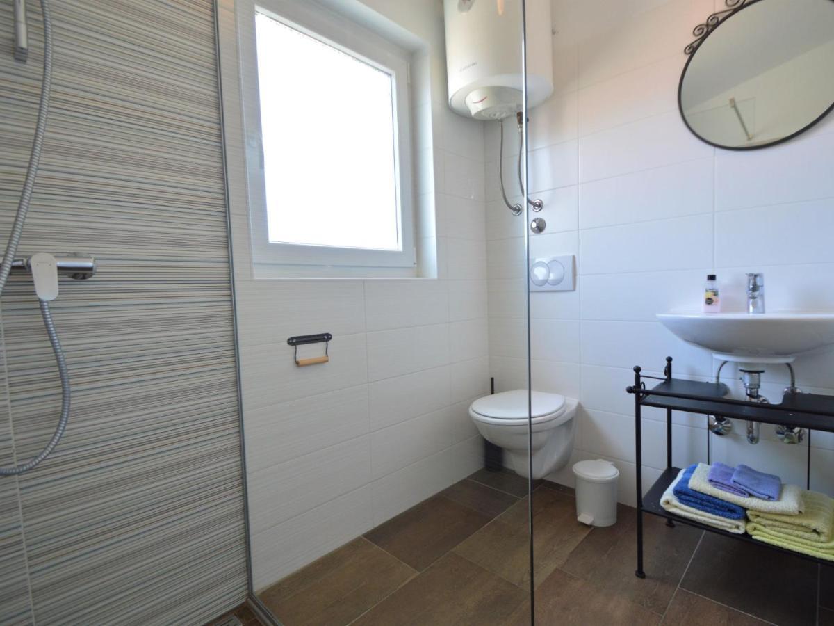 Apartment Ivka-2 By Interhome ตรีบูนย์ ภายนอก รูปภาพ